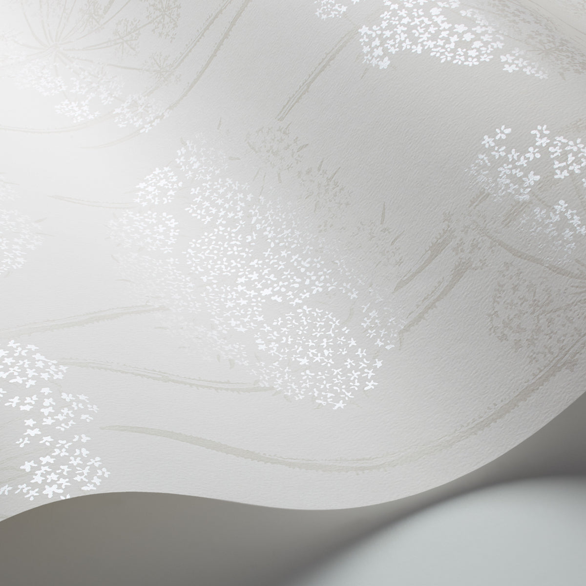 Ingrid Pearl by Boråstapeter Delicate Queen Anne's Lace Wallpaper – Schumacher 5479