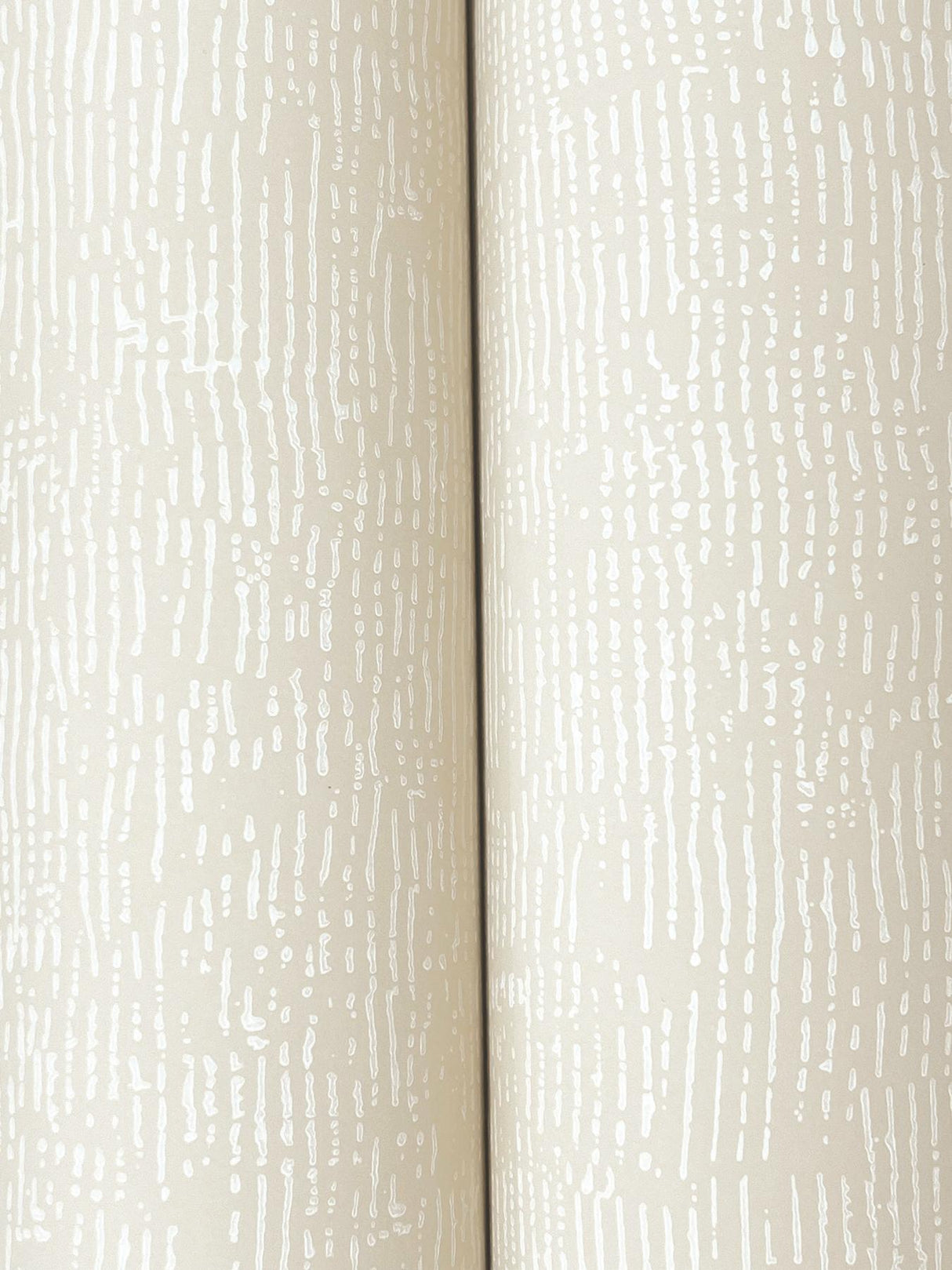 Trabadillo Plaster Beach by York Wallcoverings Textured Small Prints Wallpaper – York Wallcoverings MT5661