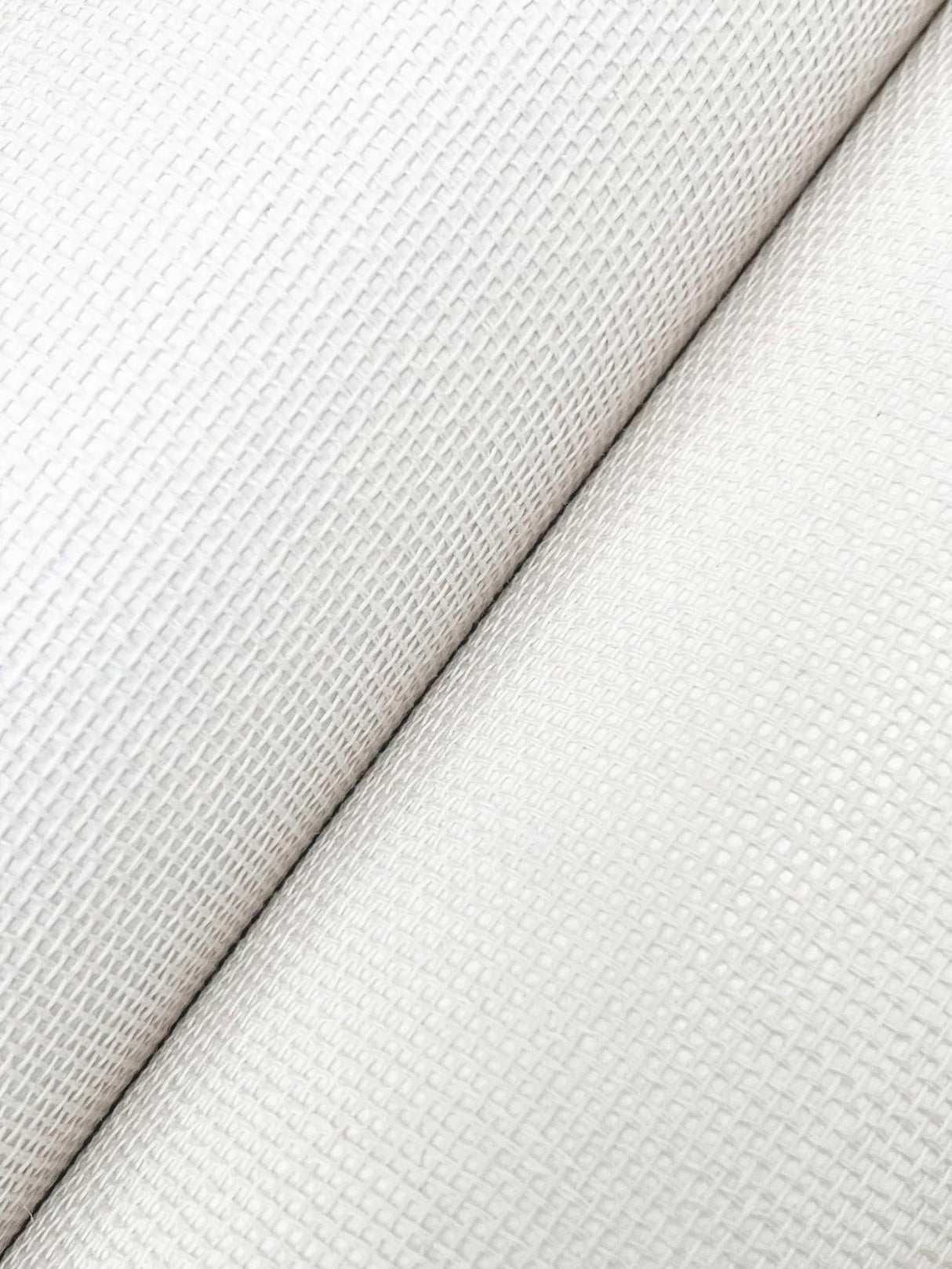 Huri White by Ronald Redding Textured Linen Look Wallpaper – York Designer Series MX9604