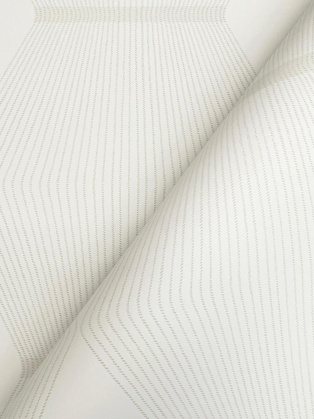 Diamond Legacy White by Ronald Redding Geometric Wallpaper- York Designer Series MX9634