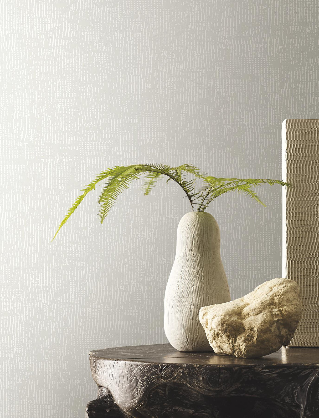 Trabadillo Plaster Salt by York Wallcoverings Small Prints Wallpaper – York Wallcoverings MT5666