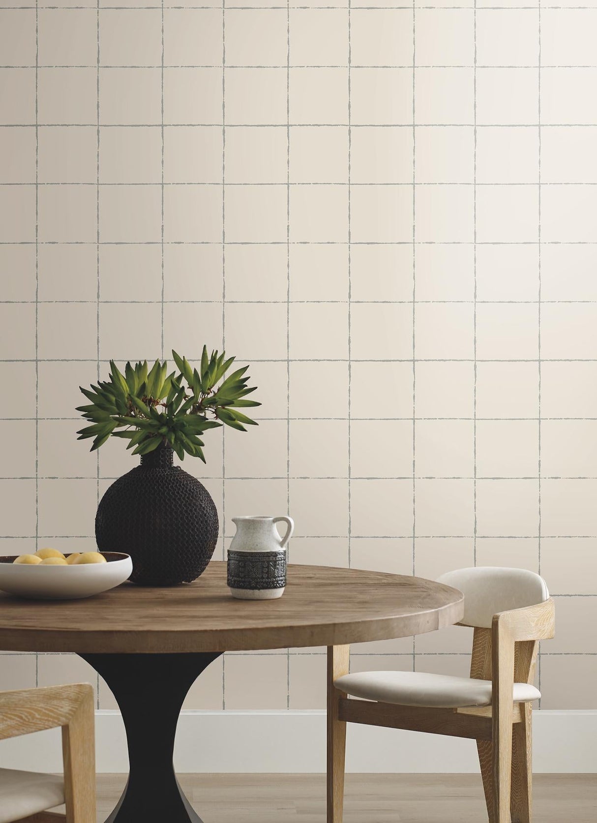 La Vitre Plaid Lichen Grey by York Wallcoverings Geometric Plaid Wallpaper – York Wallcoverings ZM2851