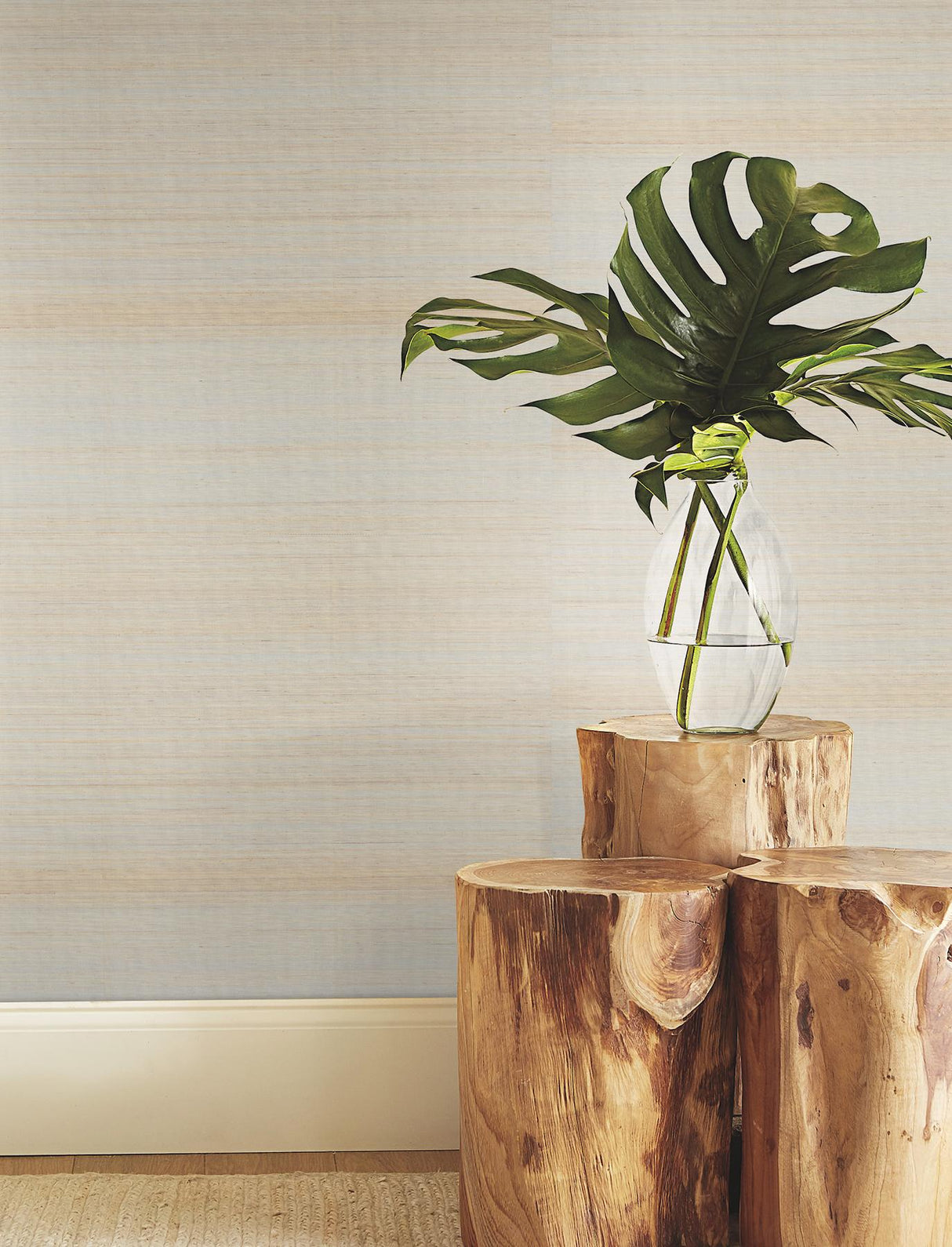 Tailored Abaca White Pearl by Ronald Redding Abaca Grasscloth Wallpaper – York Designer Series YGL7021
