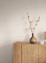 Painted Raffia White / Natural by Ronald Redding Paper Weave Grasscloth Wallpaper – York Designer Series YGL7042