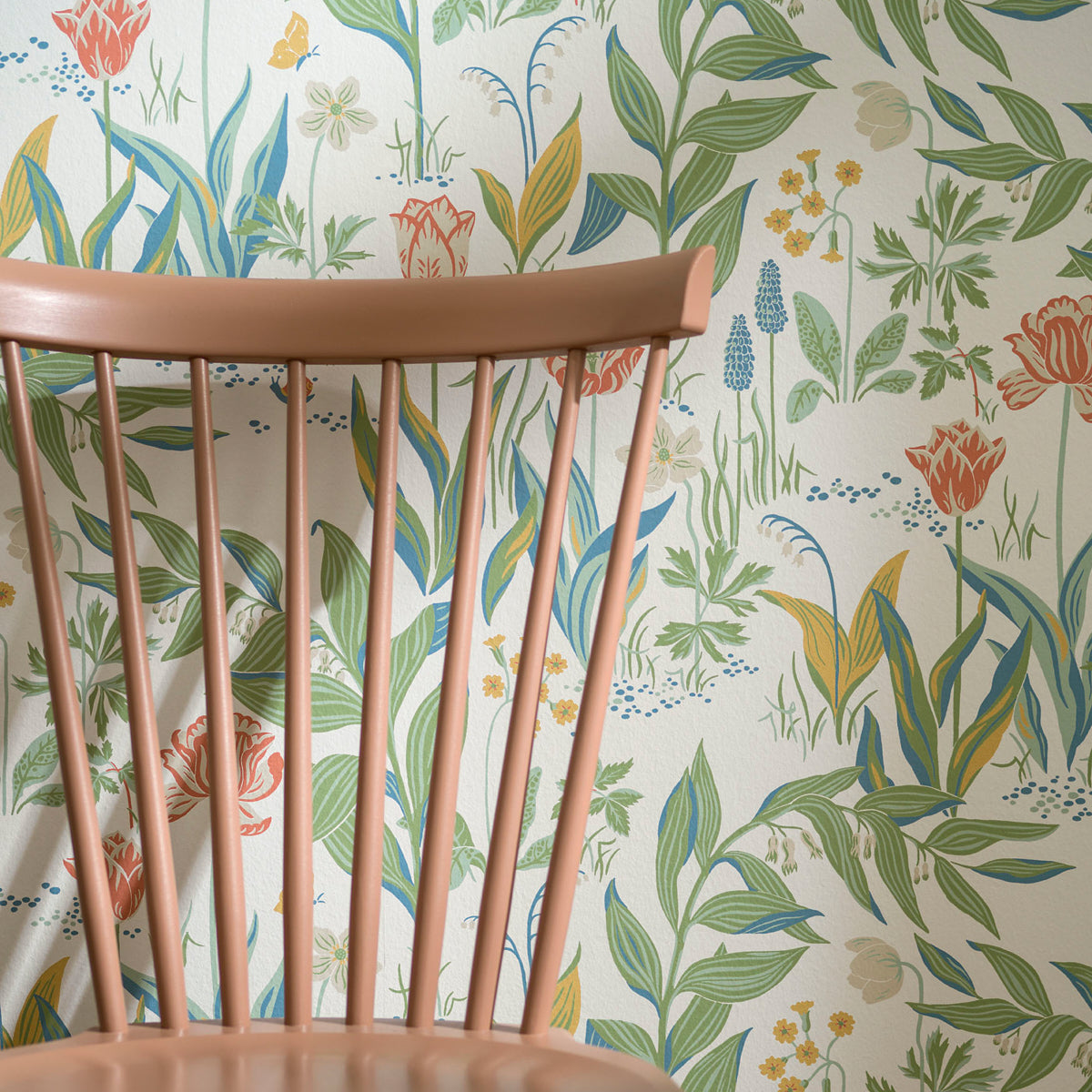 Spring Garden Ivory Multi by Boråstapeter Lively Floral Botanical Wallpaper – Schumacher 7218