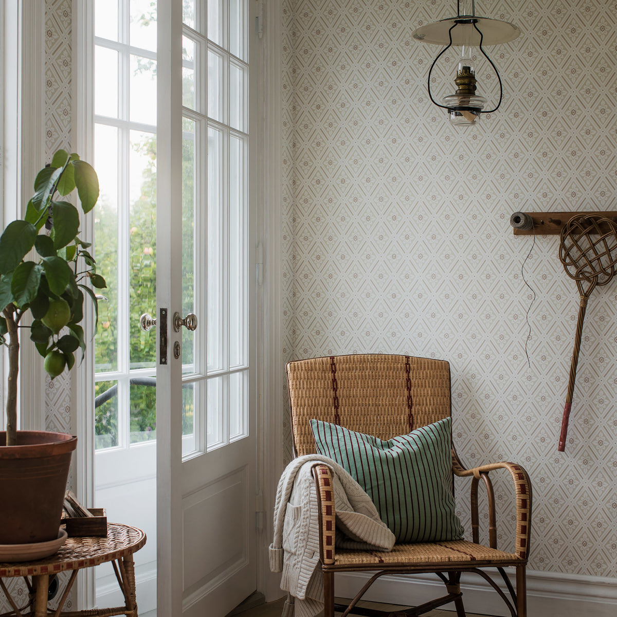 Ester Natural Diamond Trellis Wallpaper by Boråstapeter – Schumacher 7660