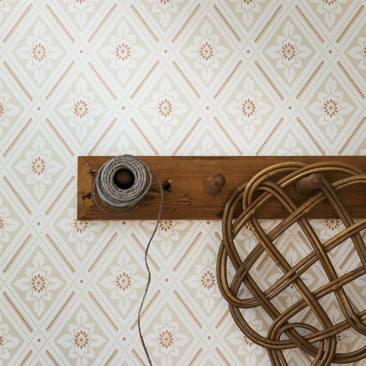 Ester Natural Diamond Trellis Wallpaper by Boråstapeter – Schumacher 7660