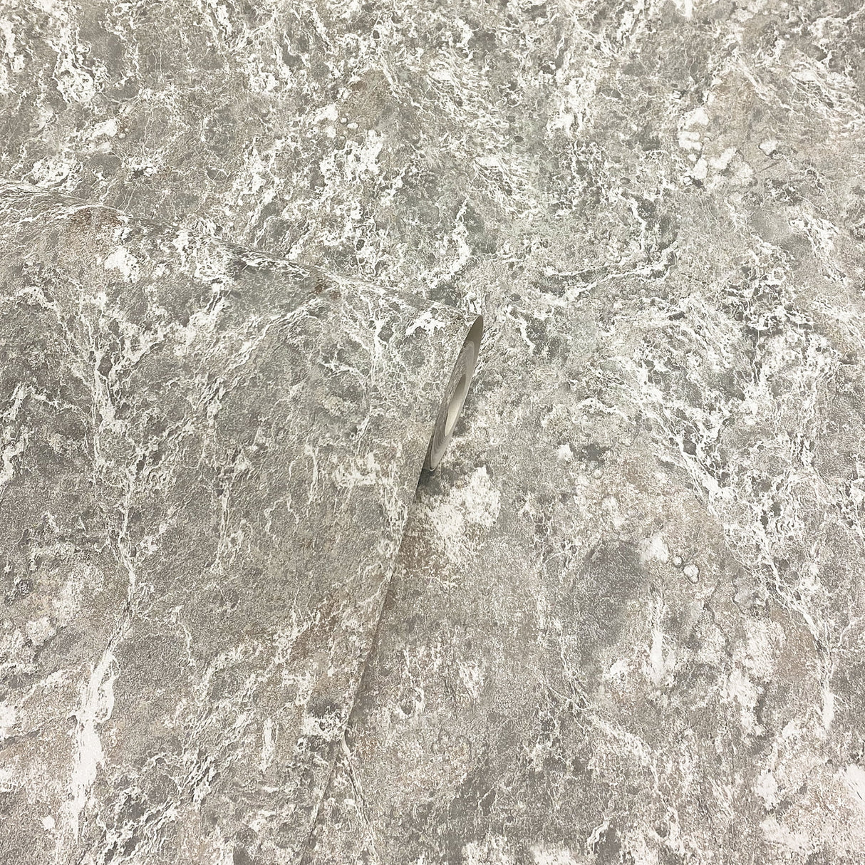 Evonne Charcoal by Arthouse Marble Patina Wallpaper – Brewster Home Fashions AH296706