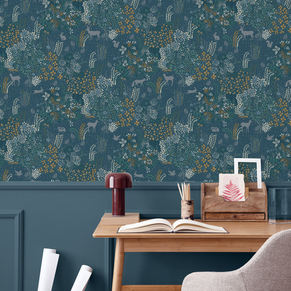 Babylon Blue by Veer Decor Floral Wallpaper – Veer Decor 8195-AC1
