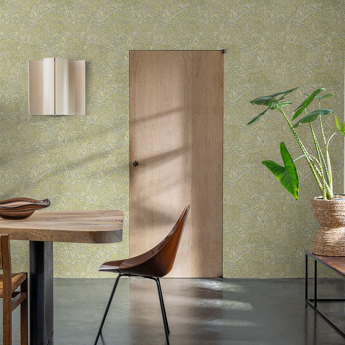 Samba Botanica Green and Gold by Veer Decor Botanical Wallpaper – Veer Decor 8251-AG4