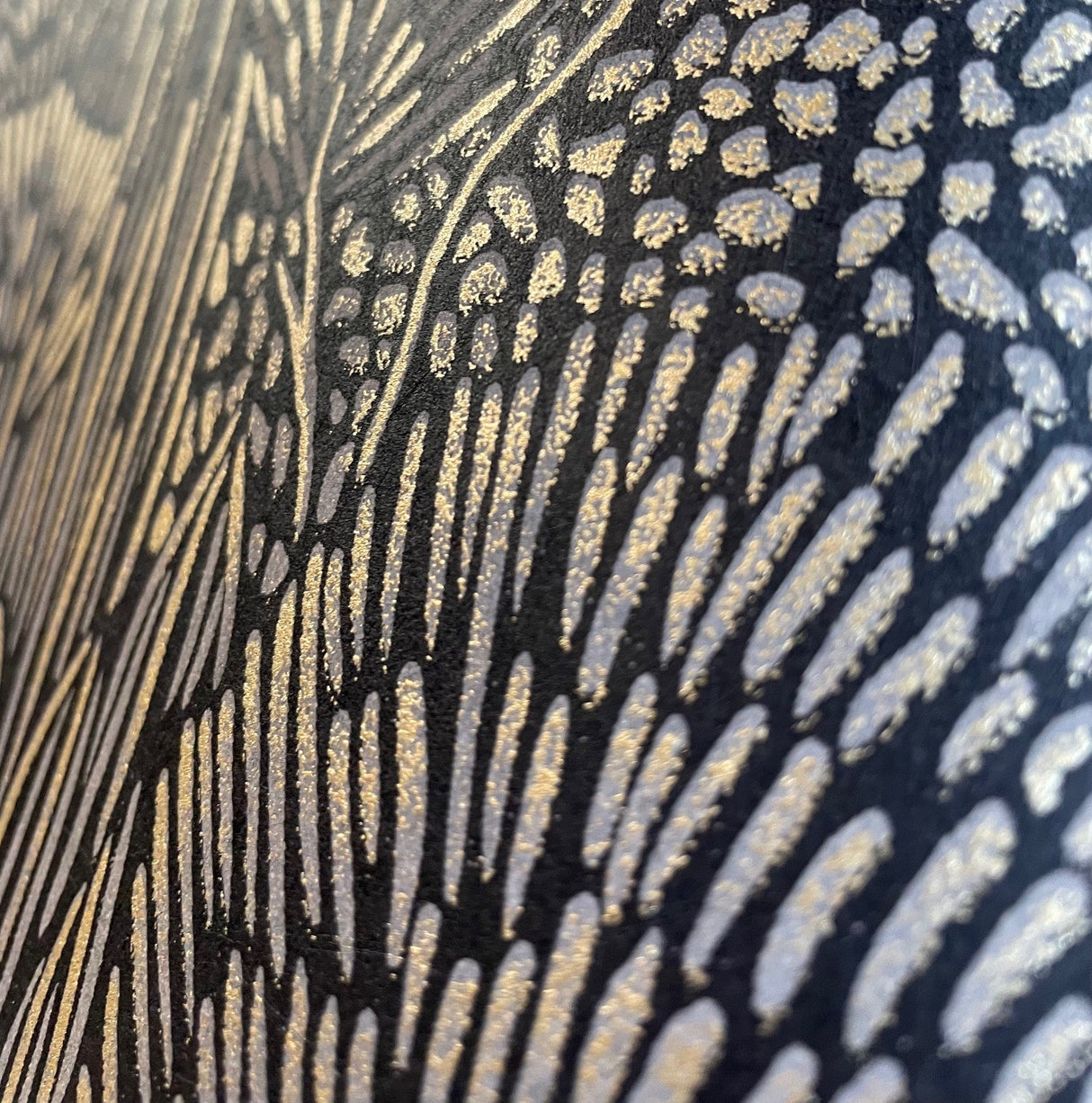 Samba Botanica Black and Gold by Veer Decor Botanical Wallpaper – 8251-AG6
