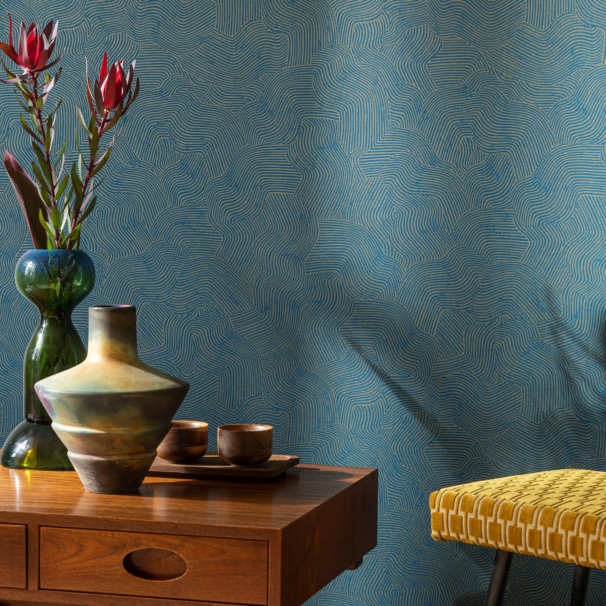 Bahia Dunes Navy by Veer Decor Abstract Wallpaper – Veer Decor 8251-AJ3