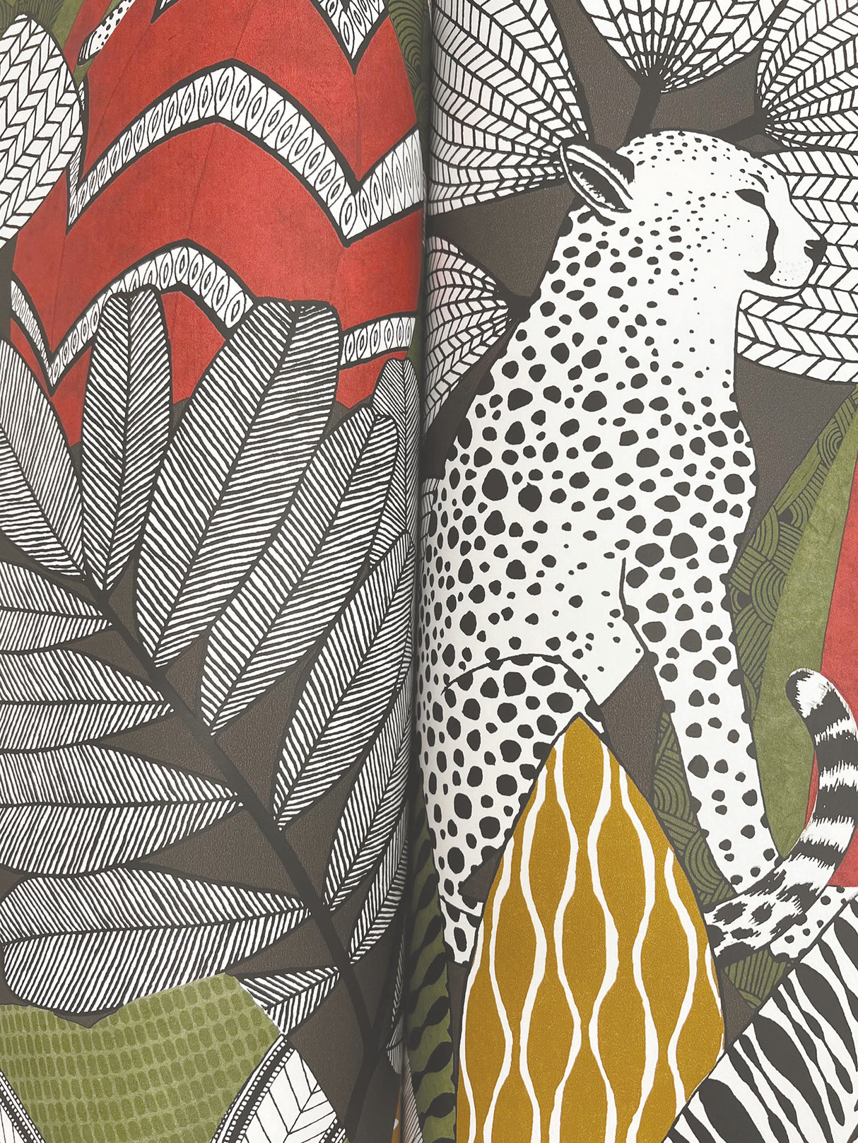 Namiri Black by Antonina Vella Wallpaper – York Designer Series AB3112