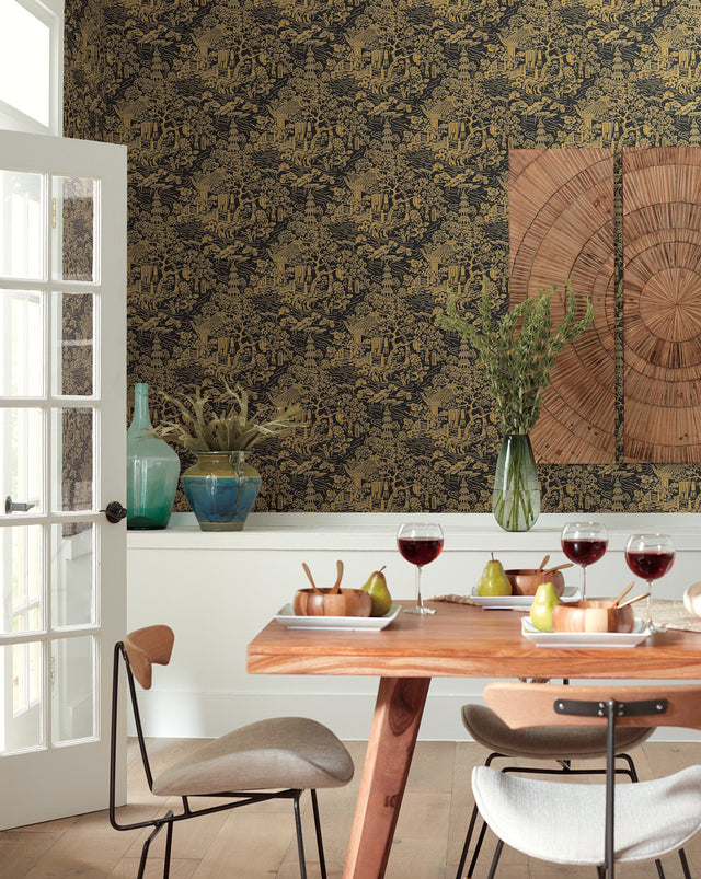 Chinoiserie Black & Gold Wallpaper