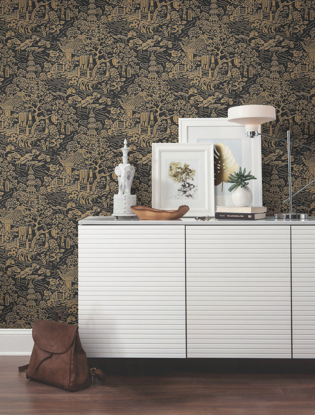 Chinoiserie Black & Gold Wallpaper