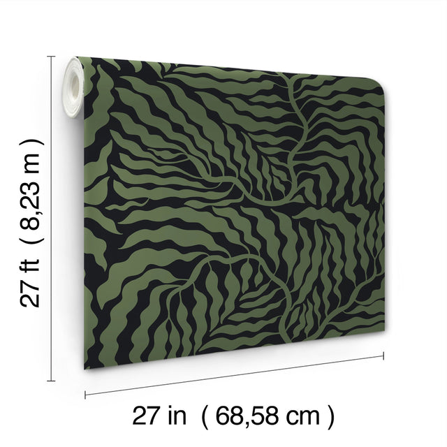 Fern Fronds Black & Green Wallpaper with Botanical Modern Pattern - York AG2061