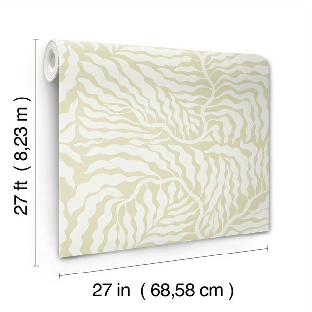 Fern Fronds Light Green & White Wallpaper with Modern Botanical Pattern - York AG2065
