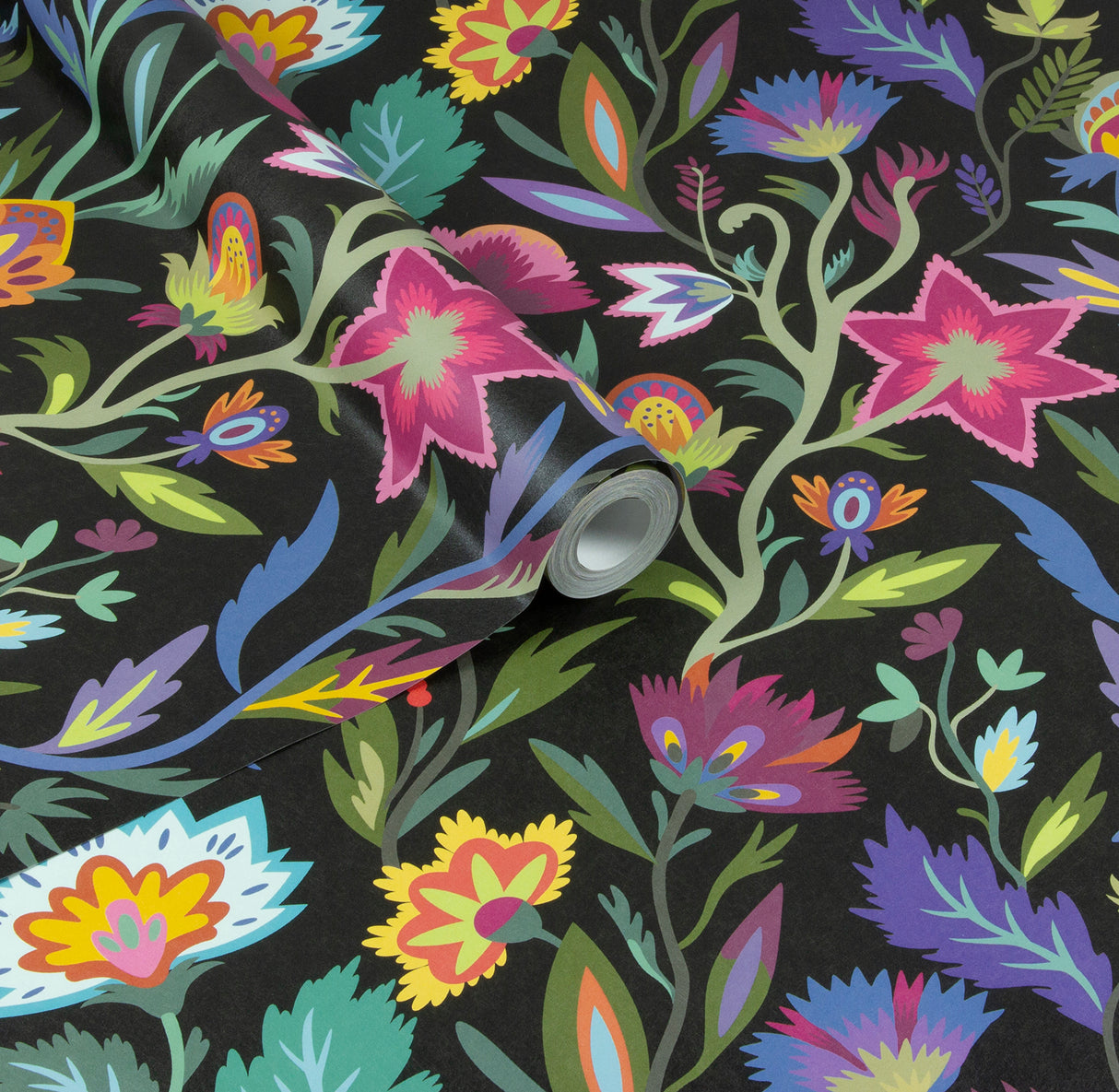 Mallory Black Vivid Floral by Arthouse Floral Wallpaper – Brewster Home Fashions AH100380AH