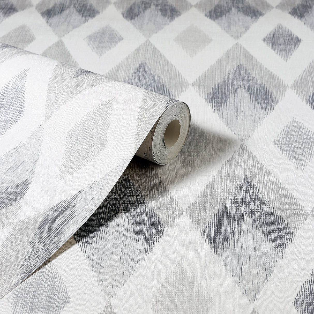 Fitzgerald Grey by Arthouse Ikat Diamond Wallpaper – Brewster Home Fashions AH297200