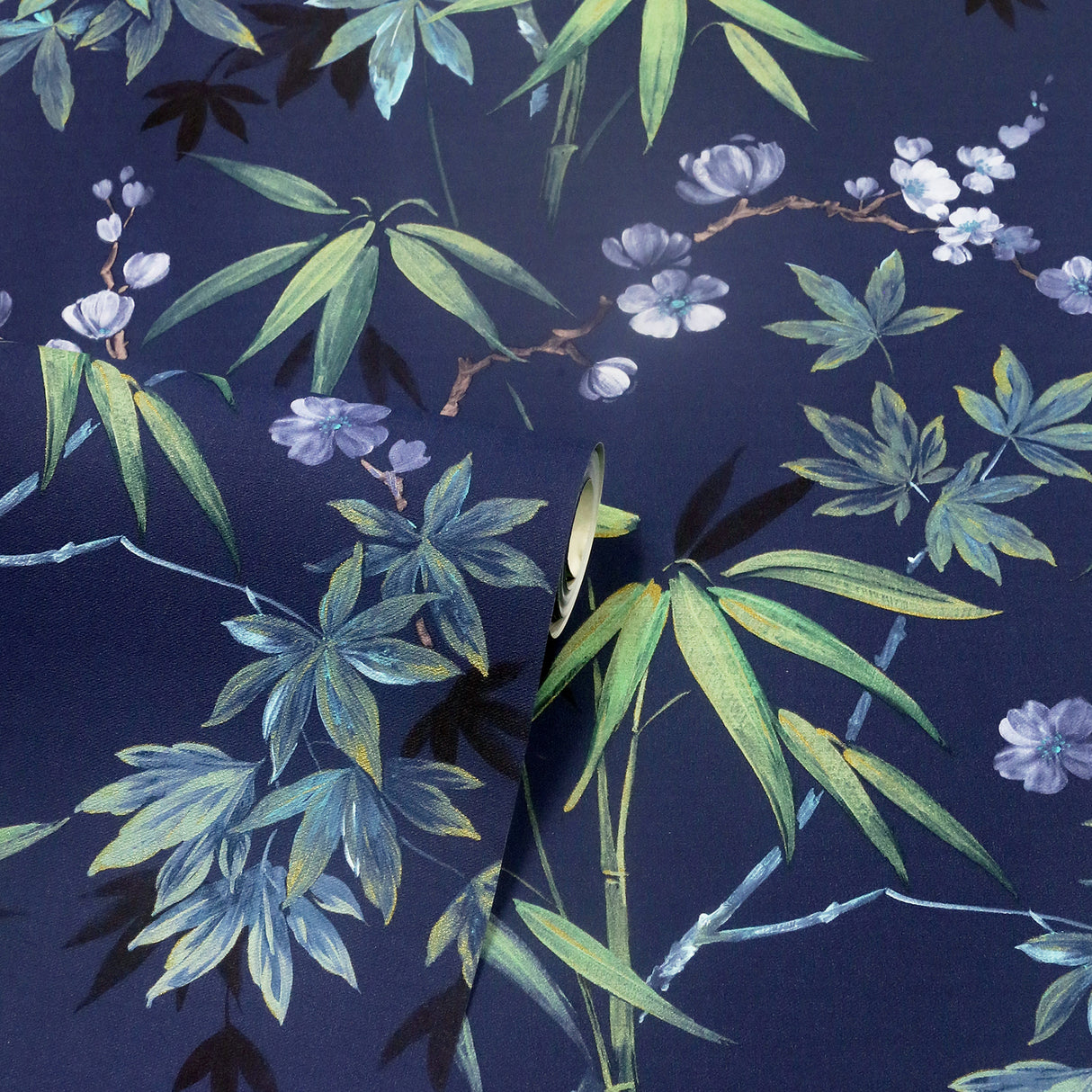 Desi Navy Jasmine Garden by Arthouse Botanical Wallpaper – Brewster Home Fashions AH297800