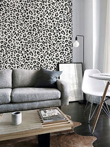Dinah Black by Arthouse Leopard Print Wallpaper – Brewster Home Fashions AH921801