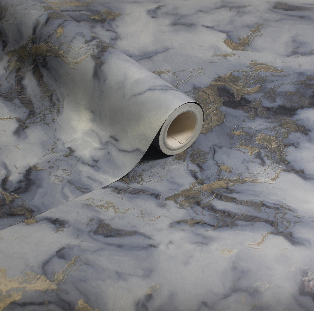 Merrick Navy by Arthouse Marble Wallpaper – Brewster Home Fashions AH923000