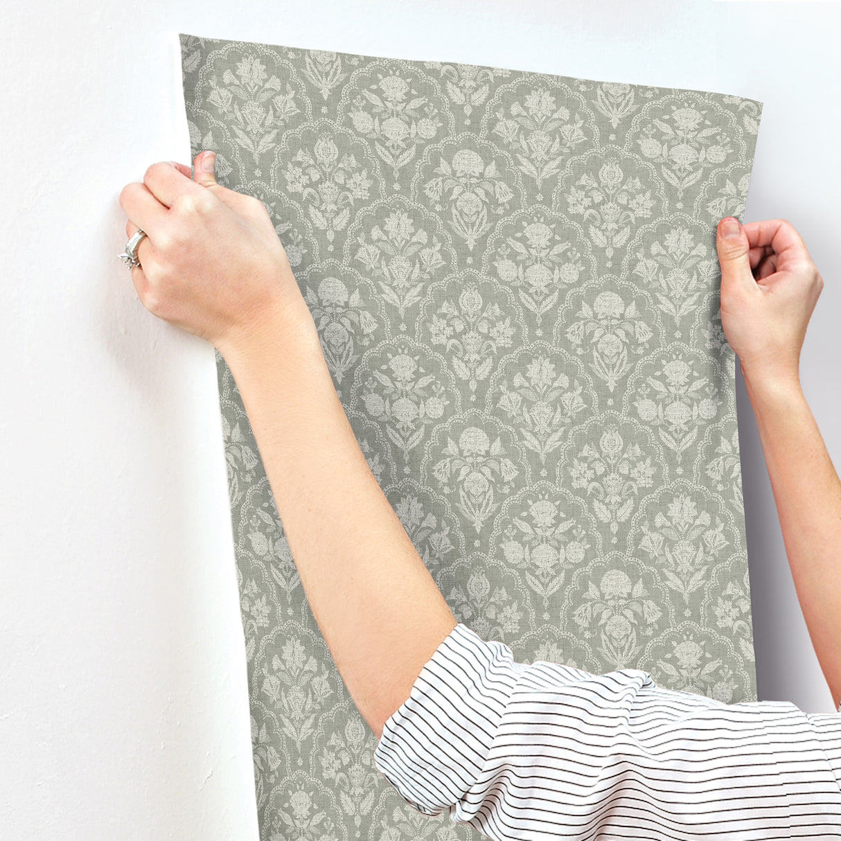 Frances Moss Fishscale by Erin Gates Botanical Wallpaper – A-Street Prints AST6353