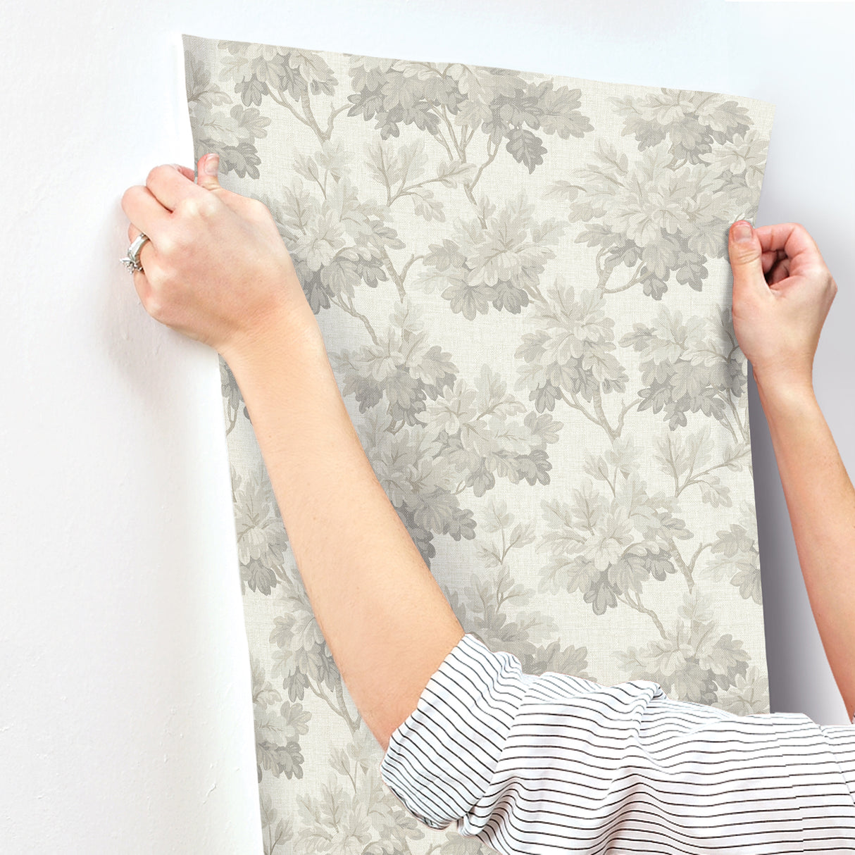 Oakcliff Stone by Erin Gates Leaf Trail Wallpaper – A-Street Prints AST6357