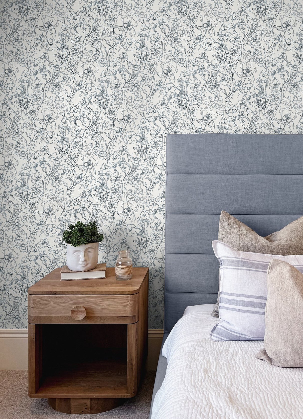 May Bloom Navy Peel & Stick Wallpaper with Botanical Floral Linework - NuWallpaper BDS6080