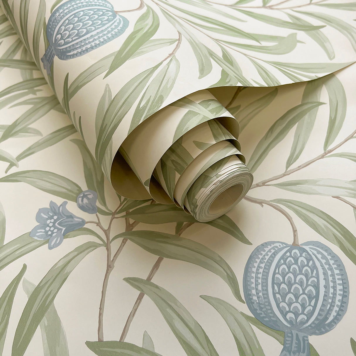Elena Blue by Belgravia Decor Pomegranate Wallpaper – Brewster Home Fashions BG9611