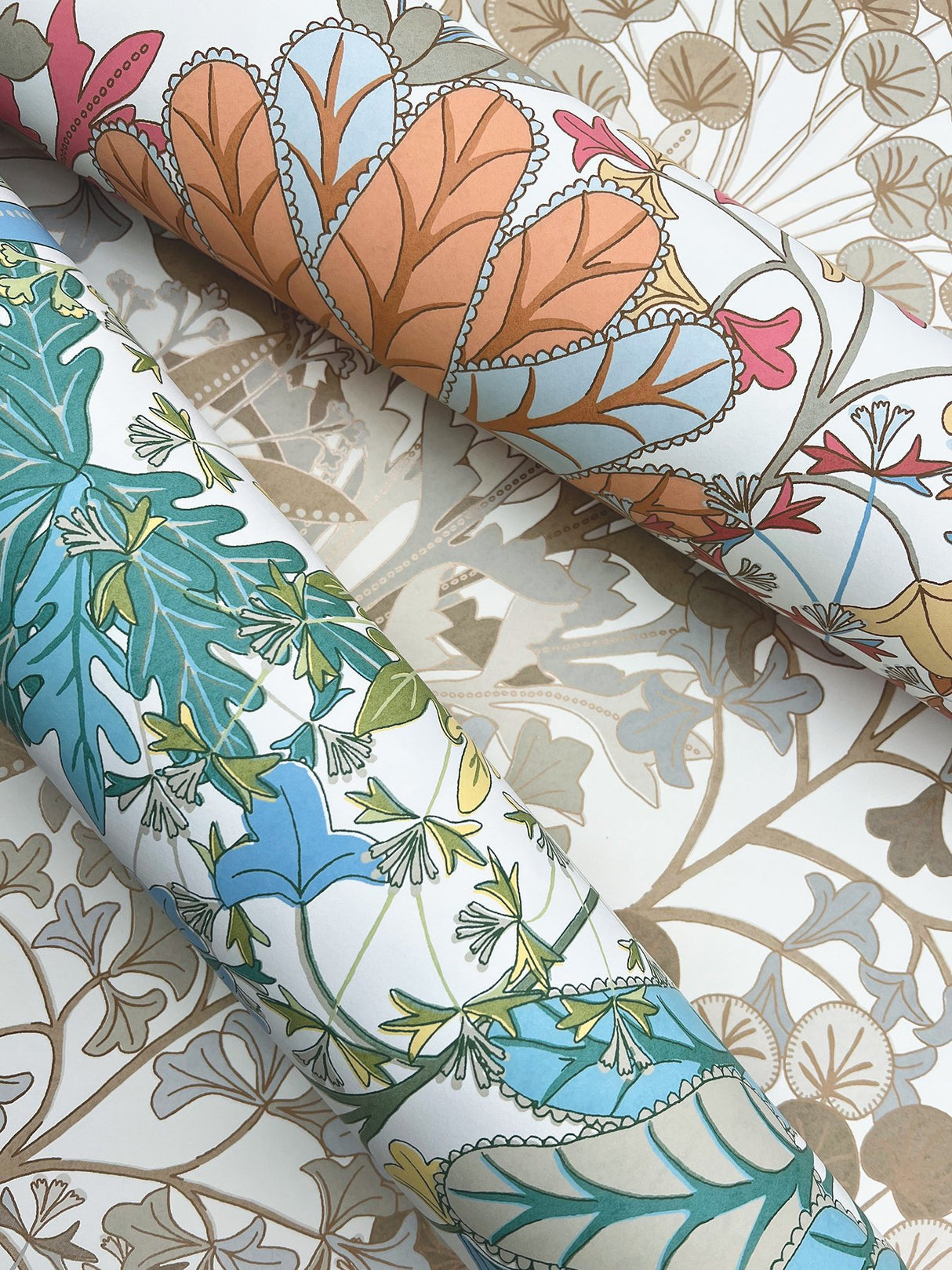 Forest Floor White & Green Botanical Non Woven Wallpaper - York BL1814