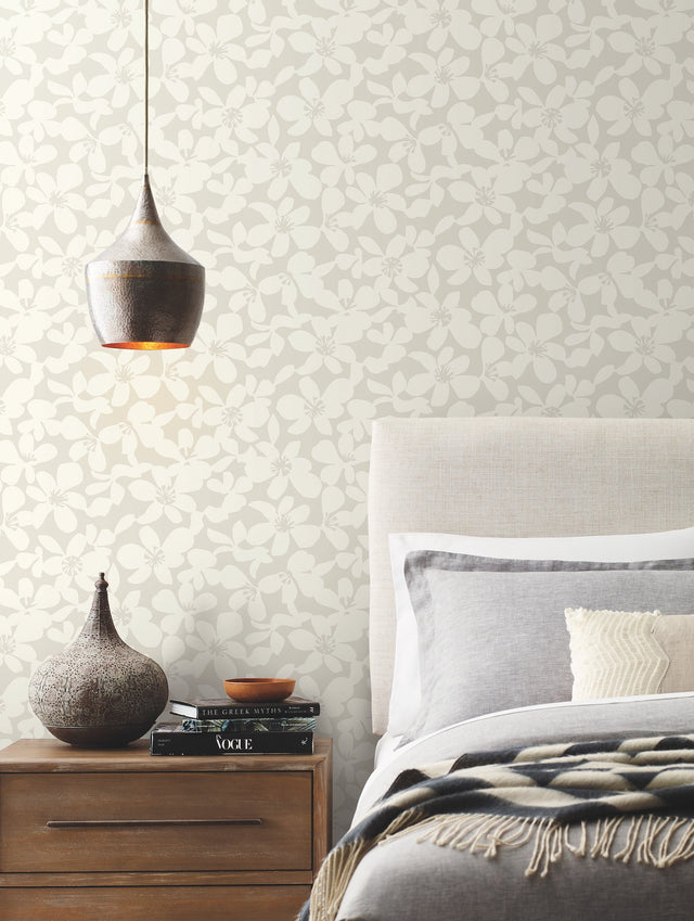 Free Spirit Pearl Wallpaper with Bohemian Floral Silhouette - York BO6683
