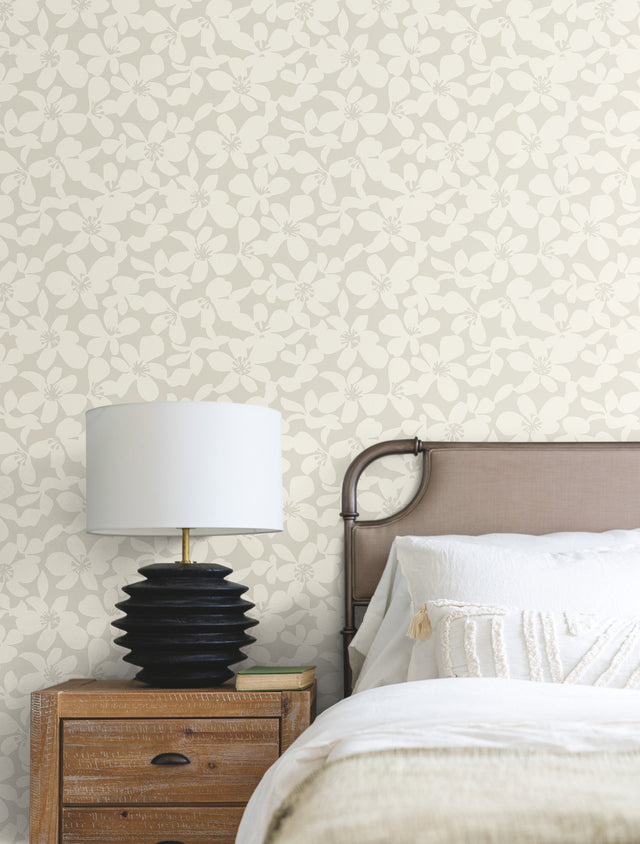 Free Spirit Pearl Wallpaper with Bohemian Floral Silhouette - York BO6683