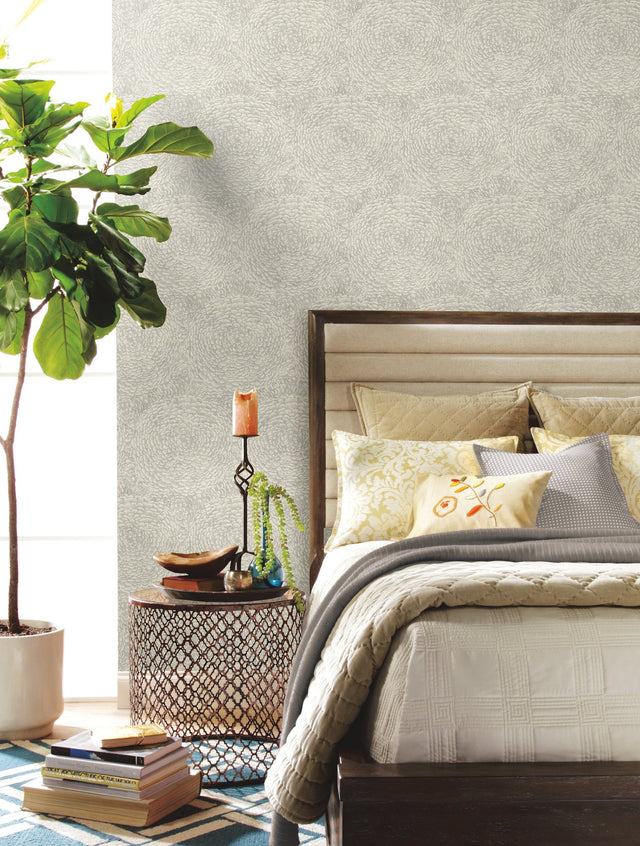 Floret Off White Wallpaper with Bohemian Floral Motif - York BO6753