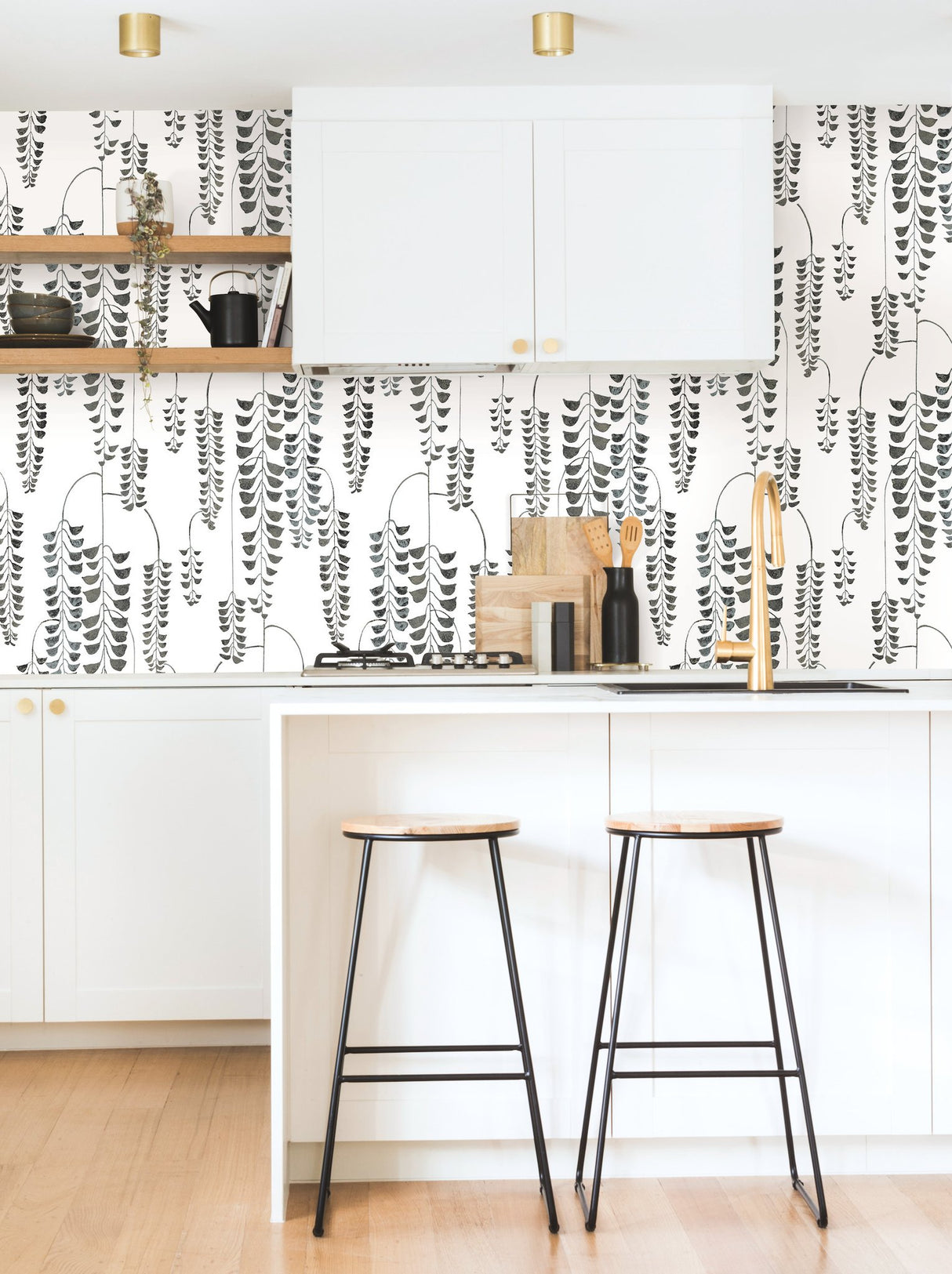 Deco Wisteria Black Metallic Wallpaper with Botanical Metallic Effect - York BW3943