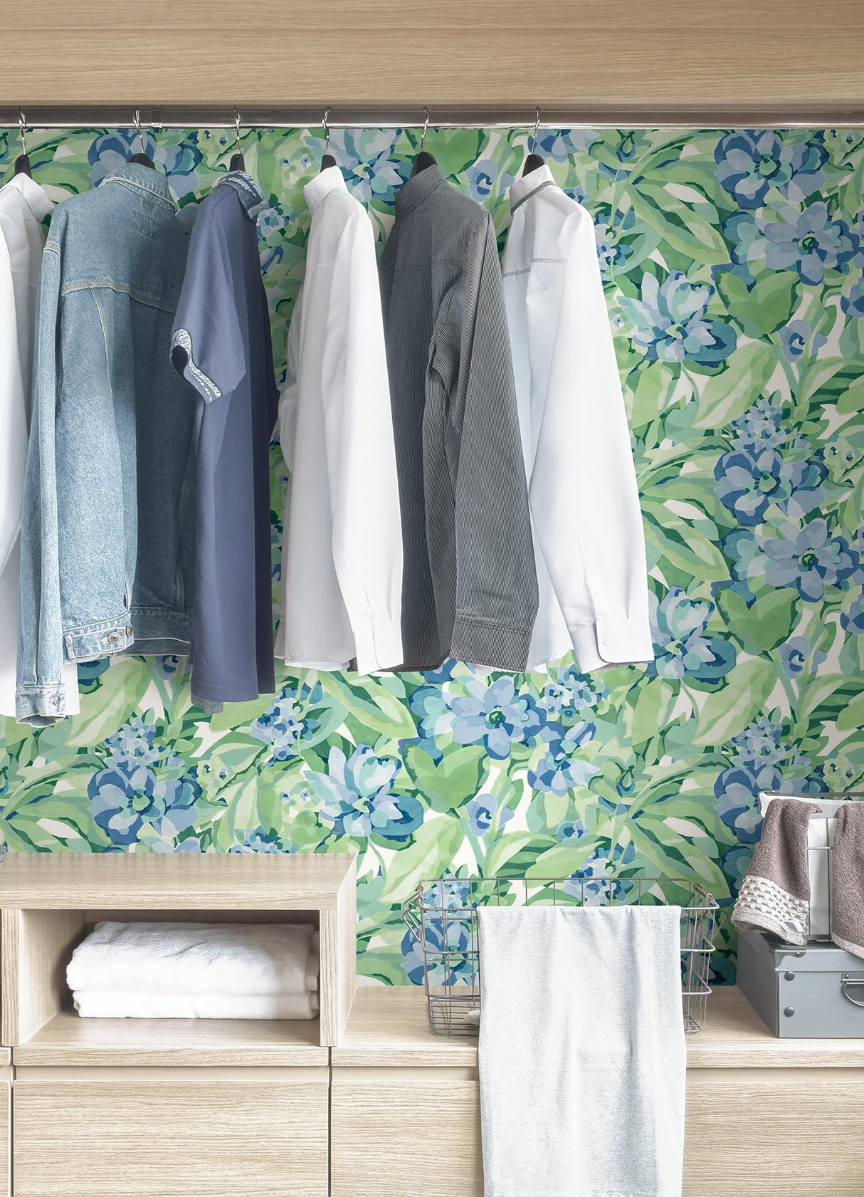 Belles Fleurs Heather Peel & Stick Wallpaper with Whimsical Botanical Floral Pattern - NuWallpaper CBS4511