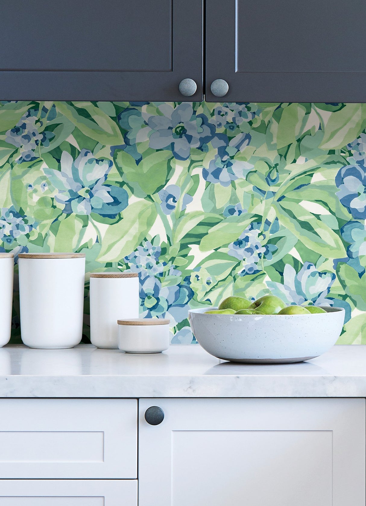 Belles Fleurs Heather Peel & Stick Wallpaper with Whimsical Botanical Floral Pattern - NuWallpaper CBS4511