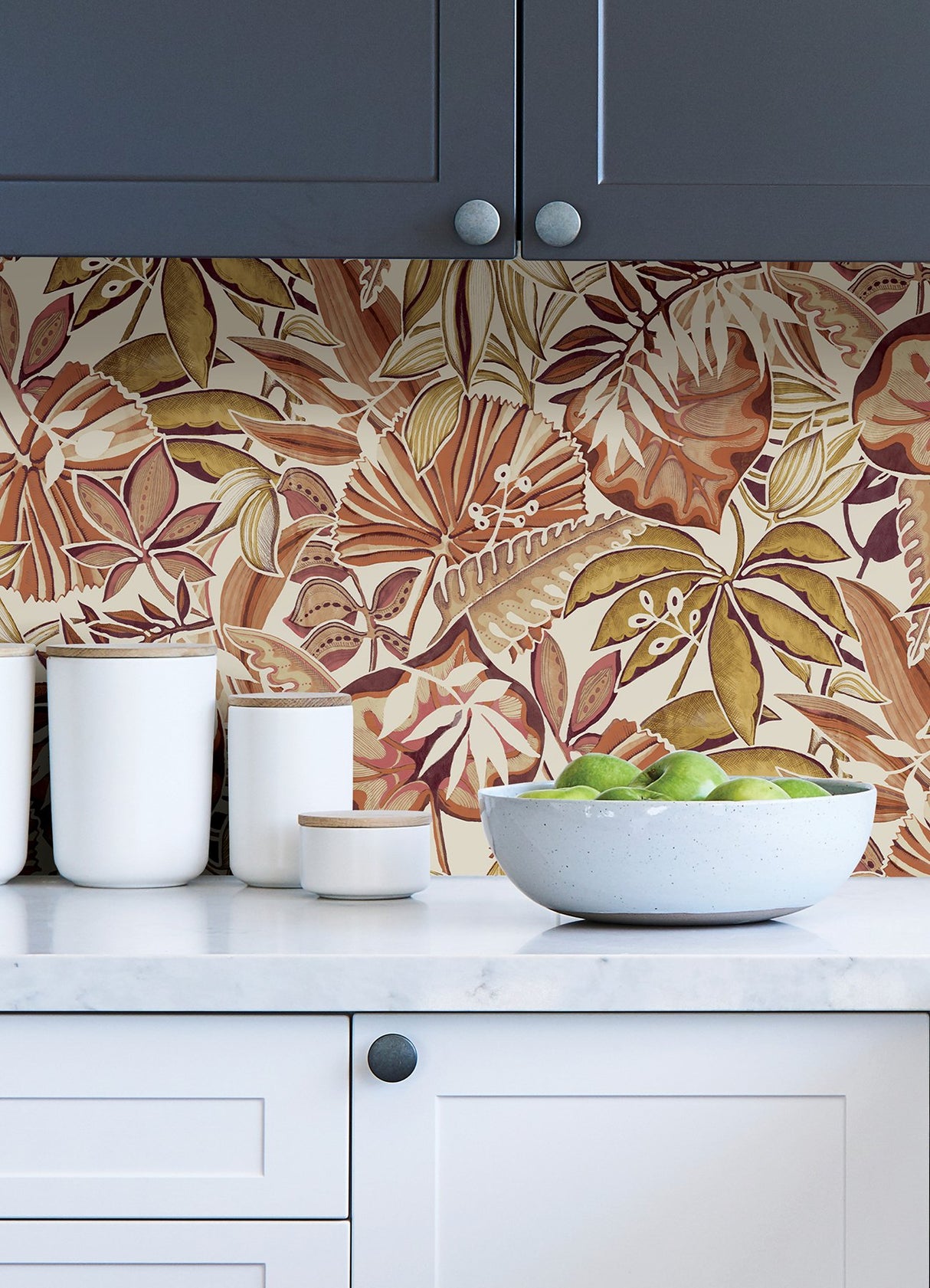 Feuilles Amber Peel & Stick Wallpaper with Bohemian Botanical Leaves Pattern - NuWallpaper CBS4515