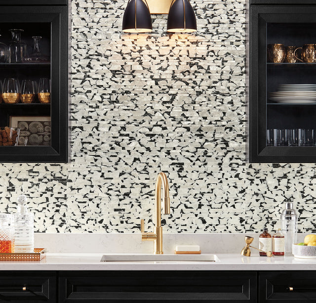 Capiz Offering Black & White Wallpaper with Natural Capiz Shell Strips - York CC1201
