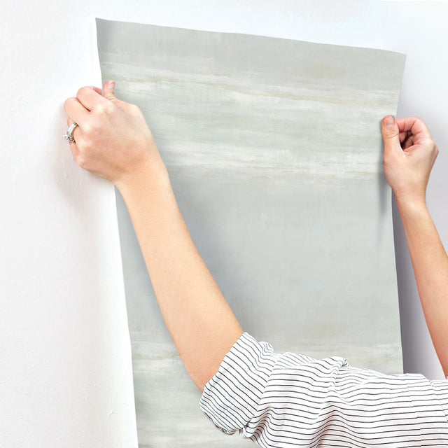 Serene Reflection Mist Wallpaper with Textured Abstract Horizontal Motif - York CC1251