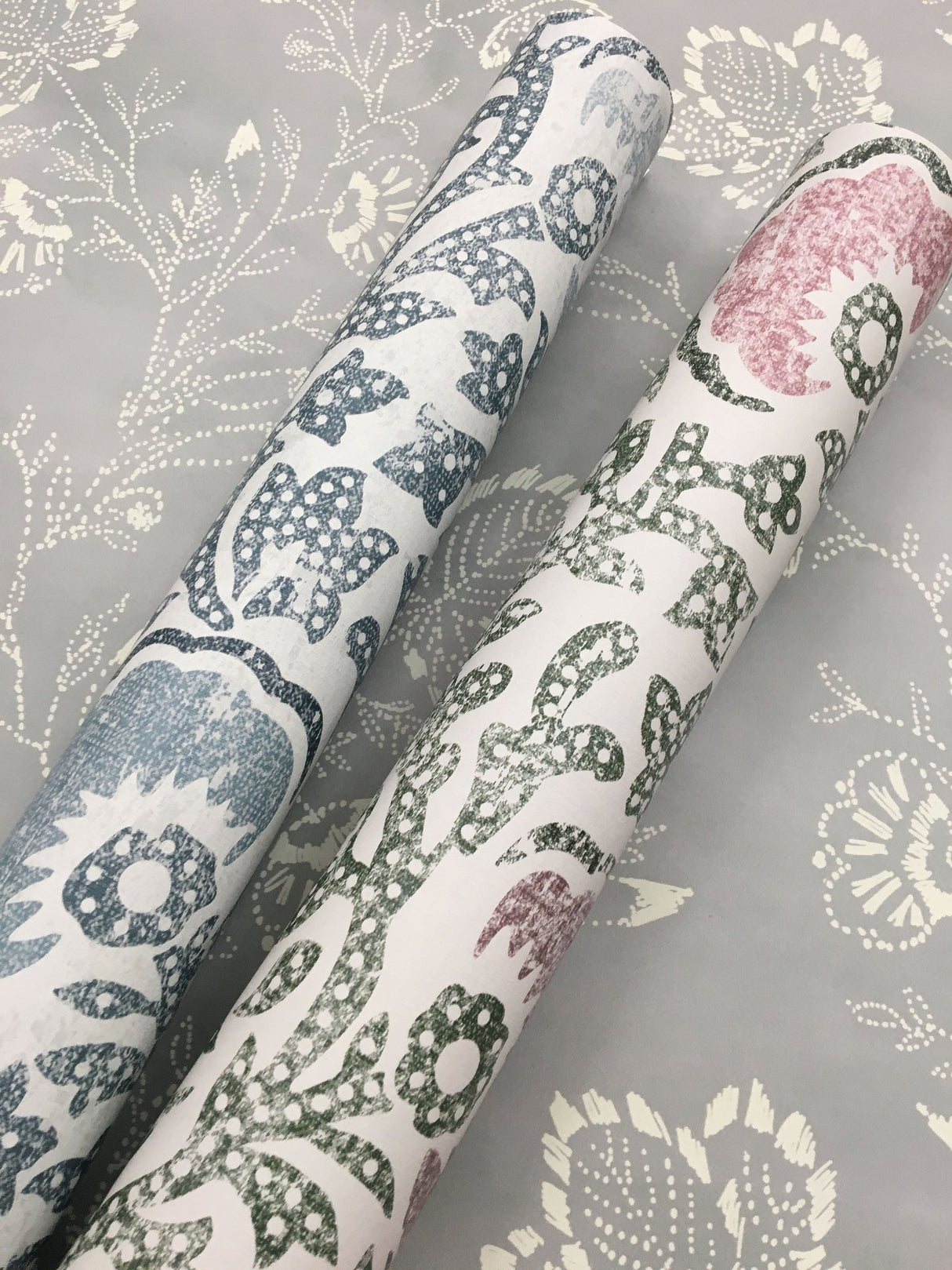 Fontaine Multicolor Wallpaper with Vintage Floral Vines Pattern, Prepasted Sure Strip - York CH1440