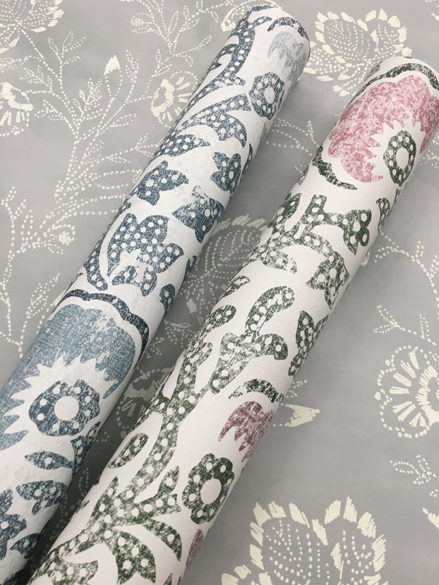 Fontaine Multicolor Wallpaper with Vintage Floral Vines Pattern, Prepasted Sure Strip - York CH1440