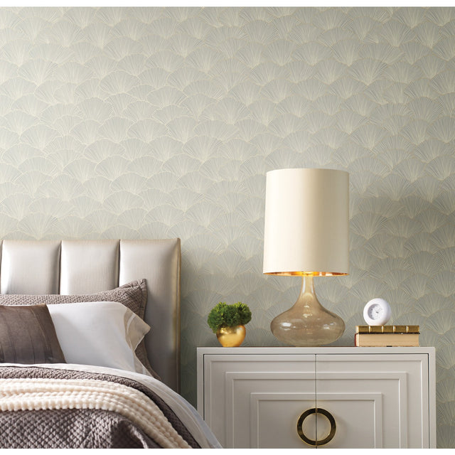Luminous Ginkgo Grey Wallpaper with Metallic Outlined Leaf Motif - York CI2333