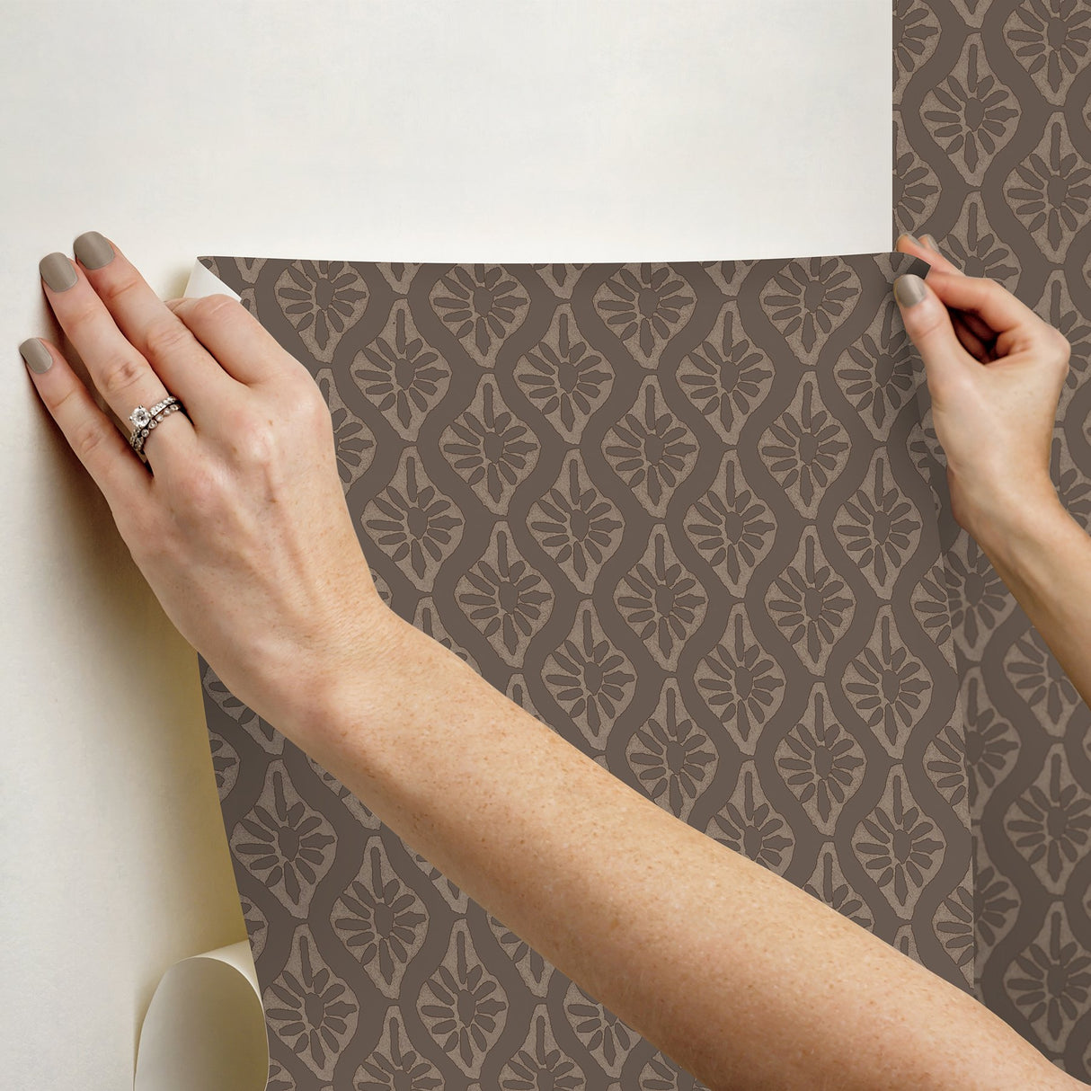 Nova Carob Brown Peel & Stick Wallpaper with Botanical Ogee Motif, Transitional Style - NuWallpaper CJS6328