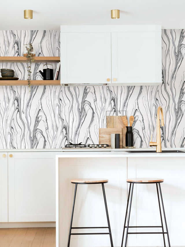 Liquid Marble Black Wallpaper with Modern Marble Pattern - York CL2572