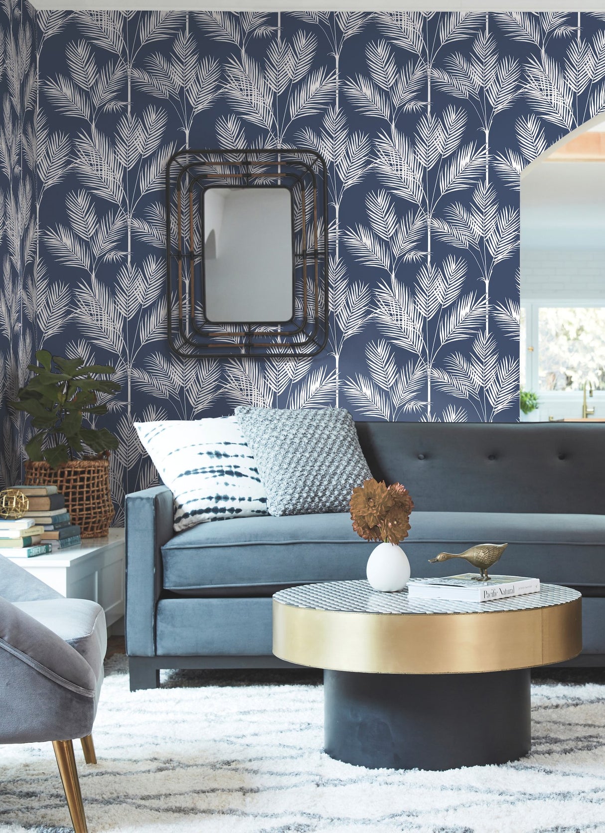 King Palm Silhouette Navy Wallpaper with Botanical Palm Frond Motif - York CV4410