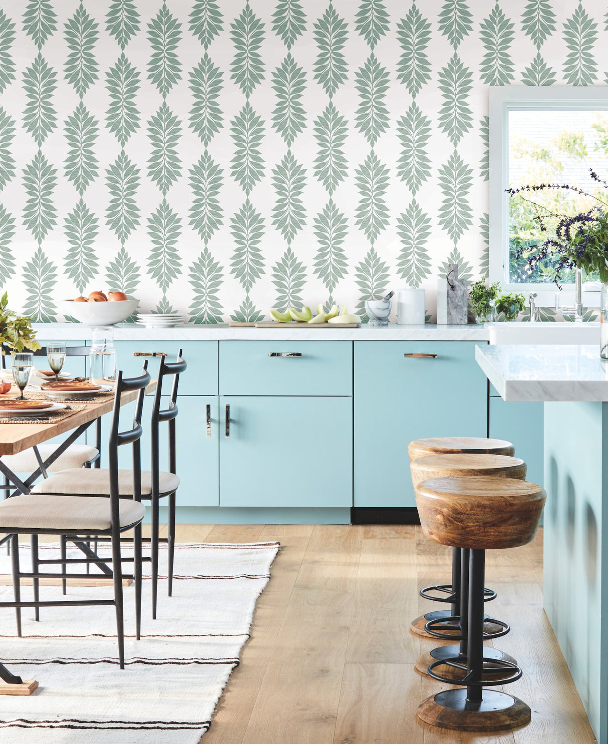 Broadsands Botanica Light Green Wallpaper with Botanical Leaf Medallion - York CV4425