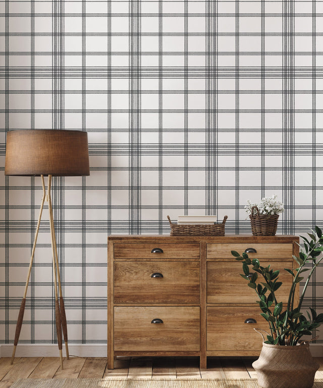 Charter Plaid Black Wallpaper with Menswear Windowpane Pattern - York CV4464