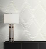 Brooklyn Diamond Metallic Pearl by Deco 2 Geometric Wallpaper – Collins & Company DC60500