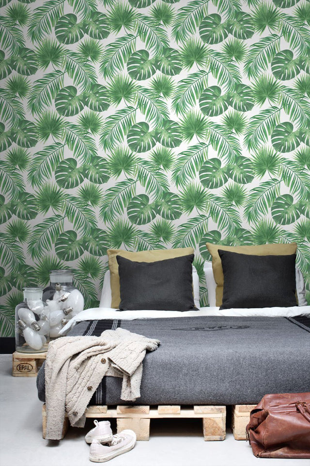 Patti Light Green Leaves Wallpaper